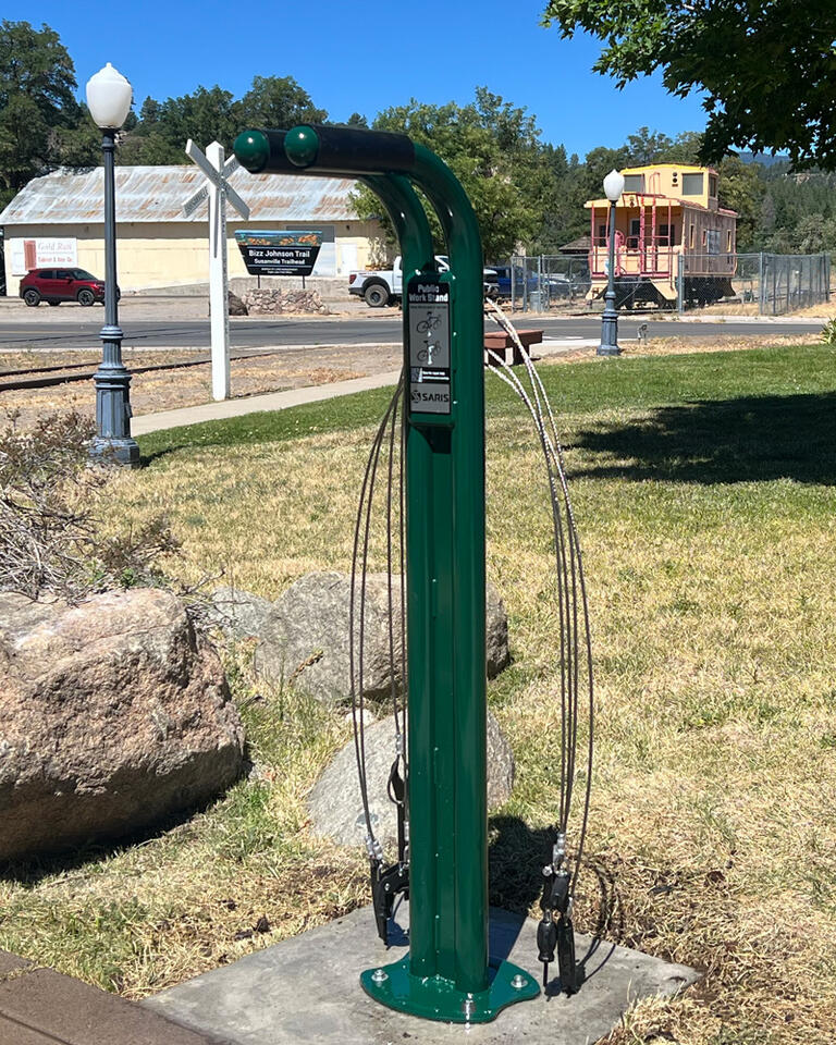 Bicycle Association Contributes Public Bike Repair Stands at Two Local Trailheads