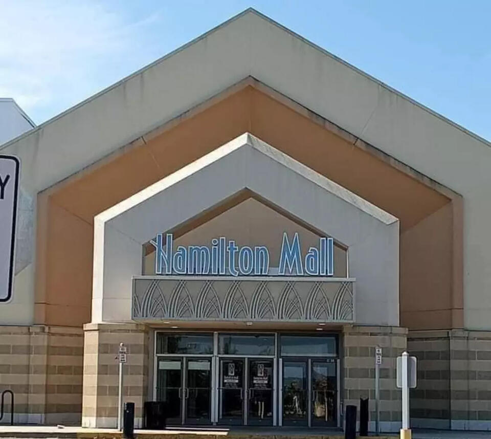 Three more stores closing at Hamilton Mall - NewsBreak