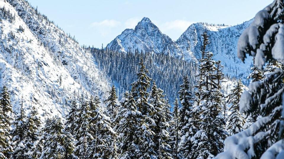 Snow Level to Drop Across Oregon: Cold Front Brings Showers and ...