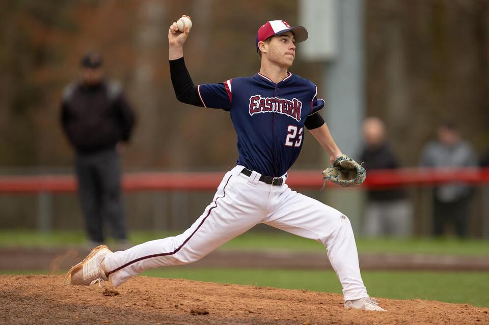 Martin, Pinney power No. 8 Eastern in win over Notre Dame (NY ...