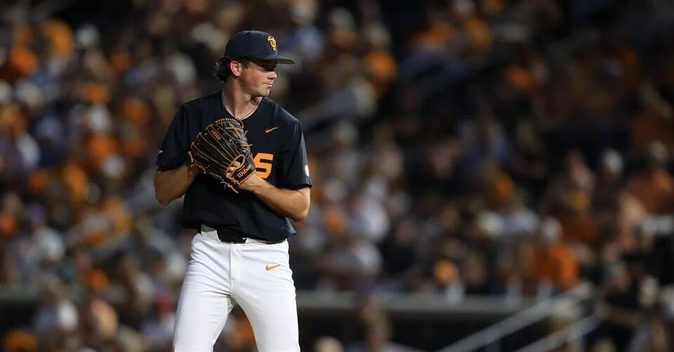 Tennessee baseball pitcher Nic Abraham reverses course, enters transfer portal