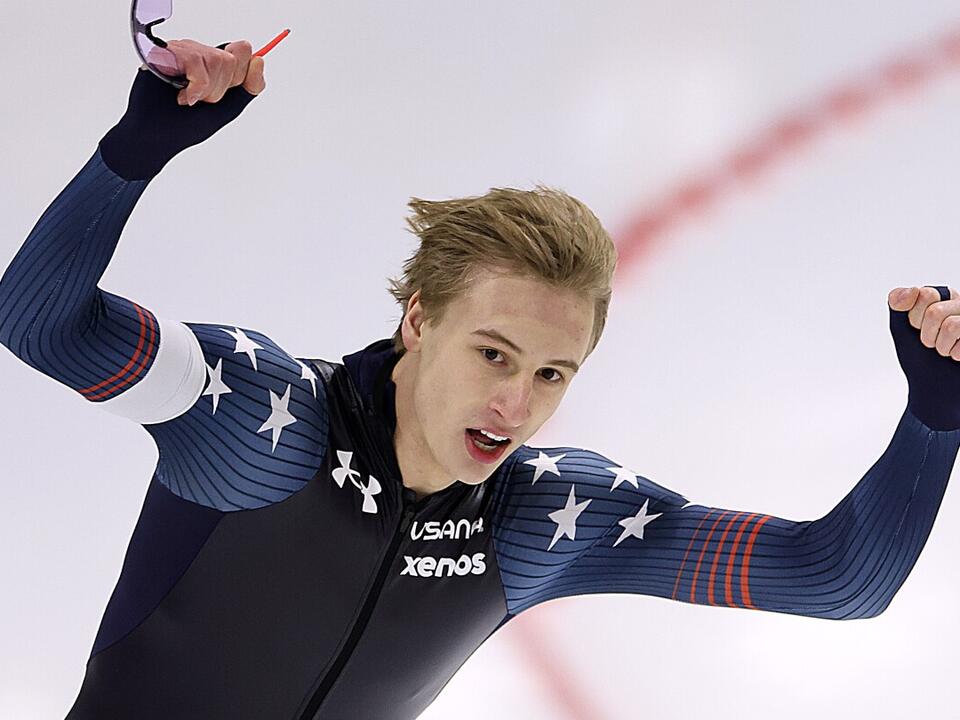 Jordan Stolz breaks 1000m speed skating world record
