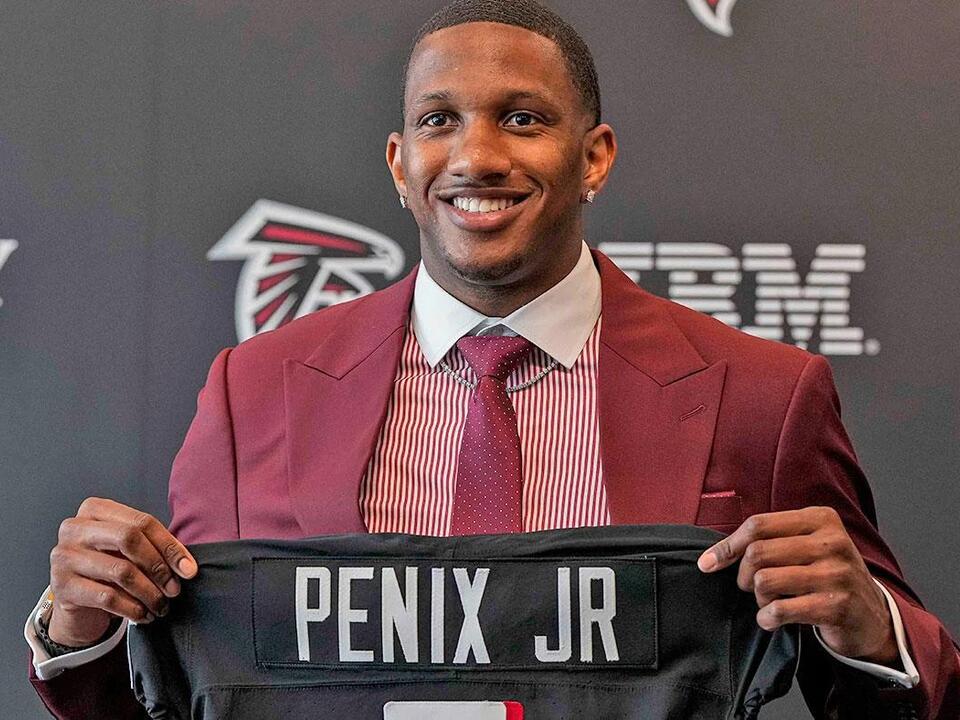 Falcons need Michael Penix Jr. to match this Aaron Rodgers