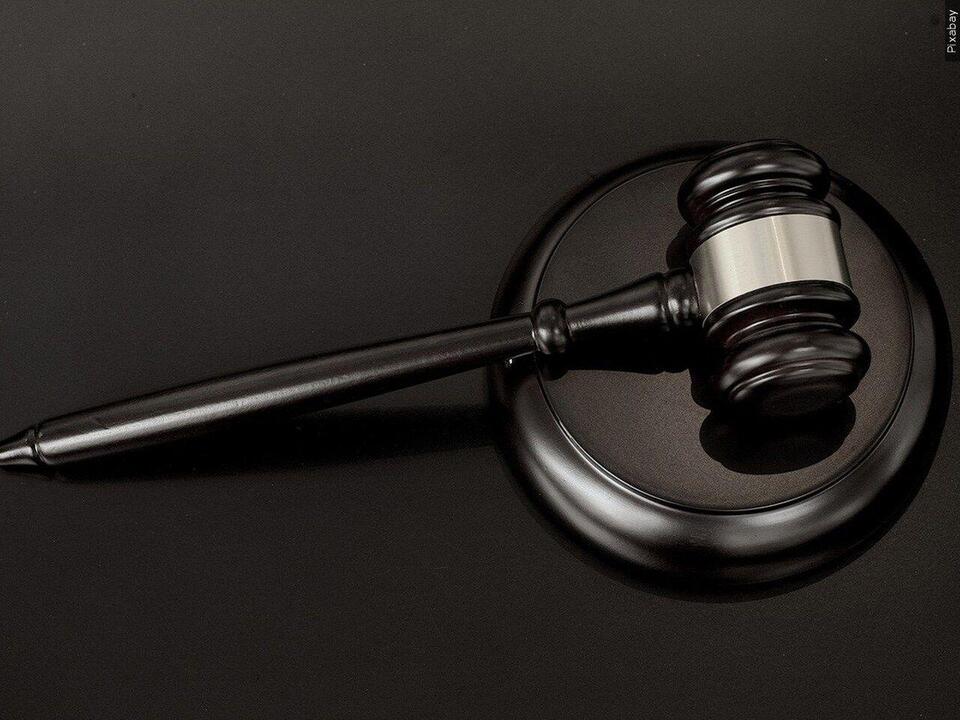 SD Prison inmates, former employees charged in five cases