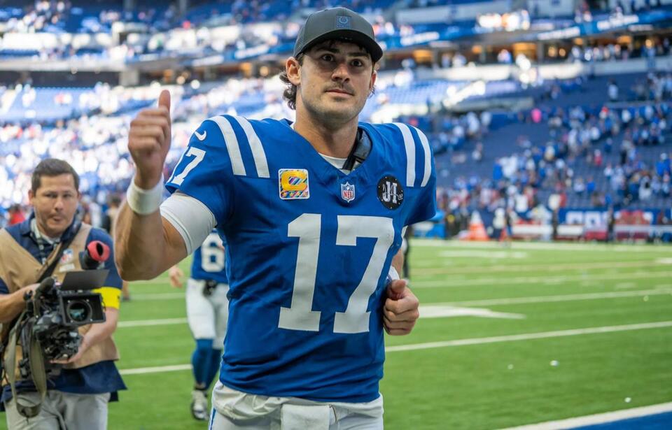 NFL World Reacts to Colts Placing Transition Tag on Daniel Jones Ahead ...