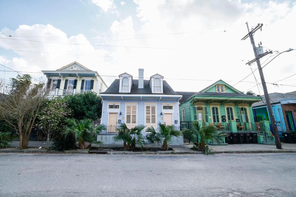 Former City of New Orleans employee faces 4 felonies in fake rental ...