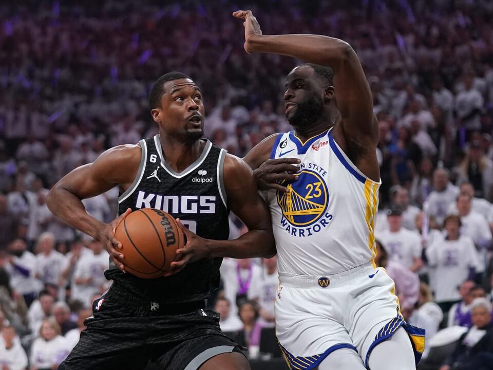 NBA Fans Destroy Harrison Barnes For Missing GameWinner In Game 4