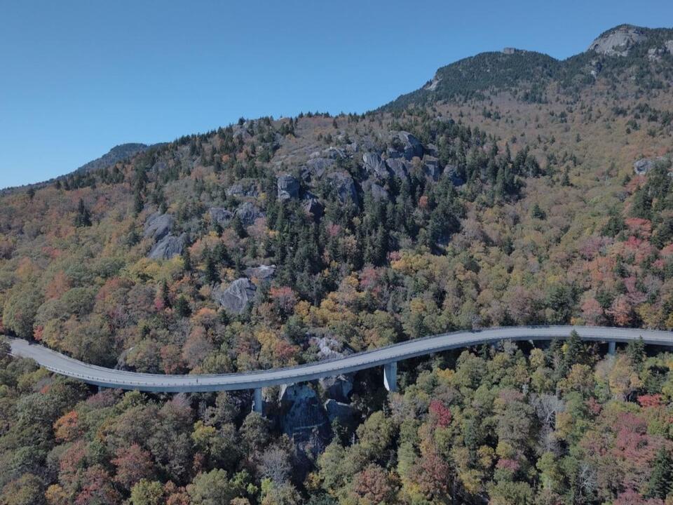 Blue Ridge Parkway reopens 20 miles near Blowing Rock on Wednesday