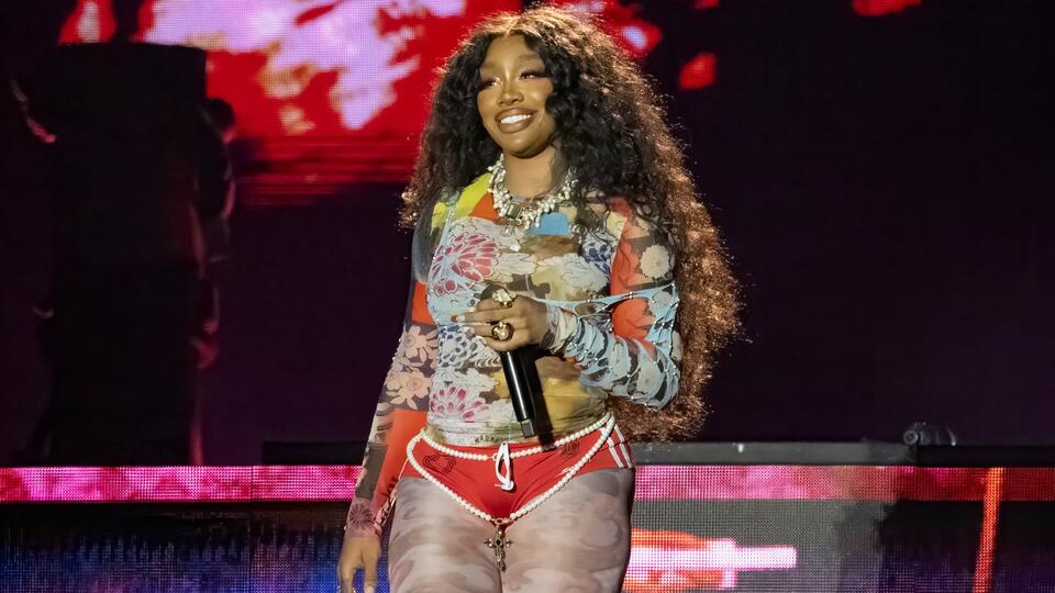 SZA Shares Heartfelt Message to Fan Who Dedicated Degree to Her - NewsBreak