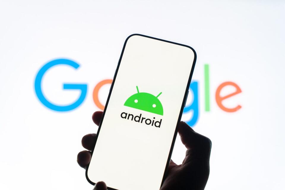 Why is your Android showing a bizarre January 2027 date? - NewsBreak