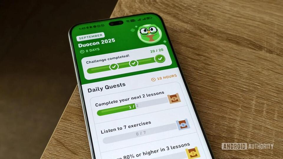 Duolingo users are fed up with random strangers cluttering their feeds ...