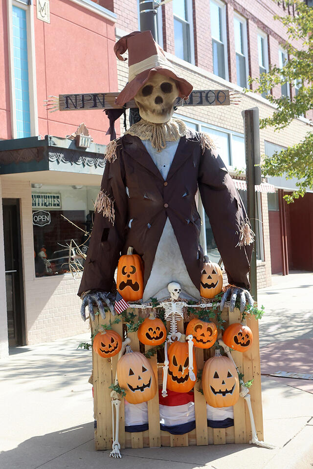 Scarecrow Pole Decorating Contest winners… - NewsBreak