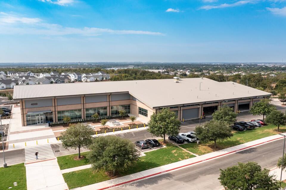 ACC opens new Automotive Technology building - NewsBreak
