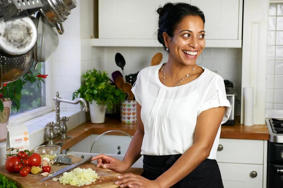 I started a side hustle from my kitchen table with £650 – people doubted me but now I’ve made ...
