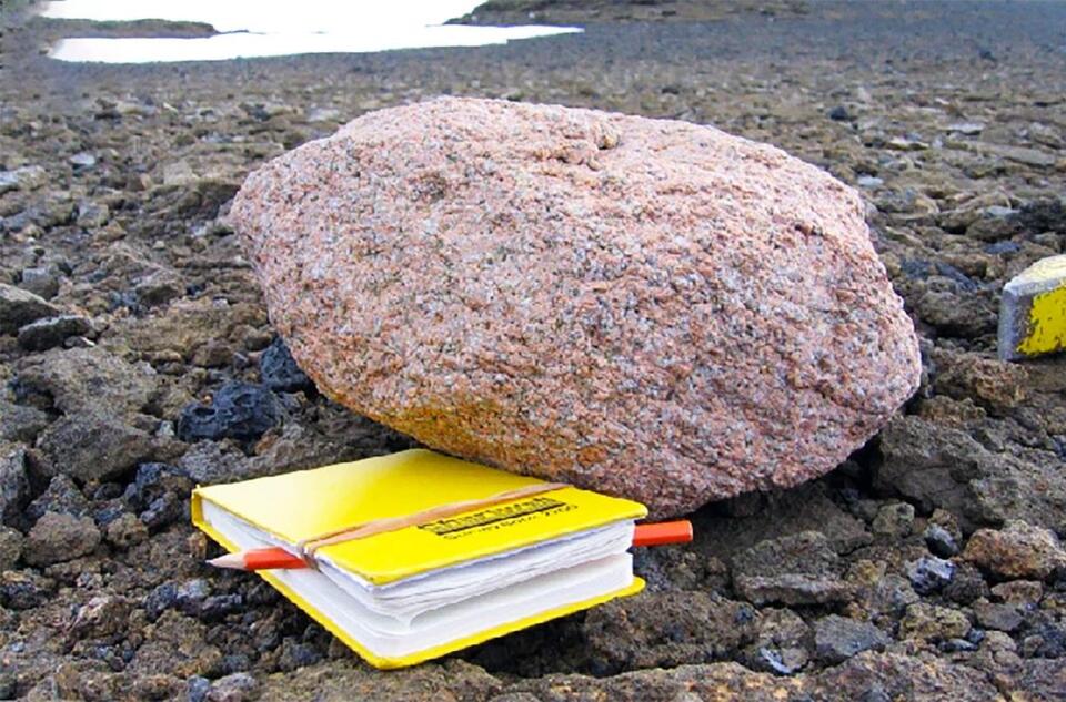 Pink rocks found in Antarctica reveal a massive structure hidden under ...