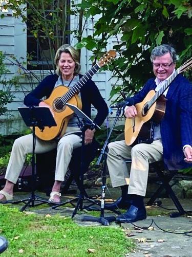 Summer Series concert features The Davis Duo