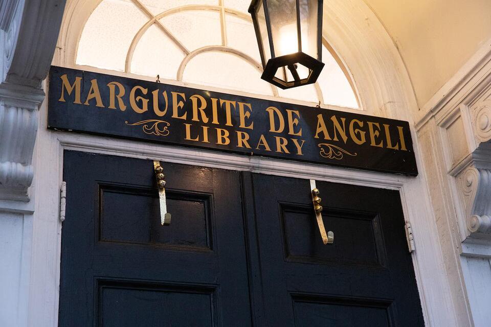 Fire in trash bin closes Lapeer District library branch - NewsBreak