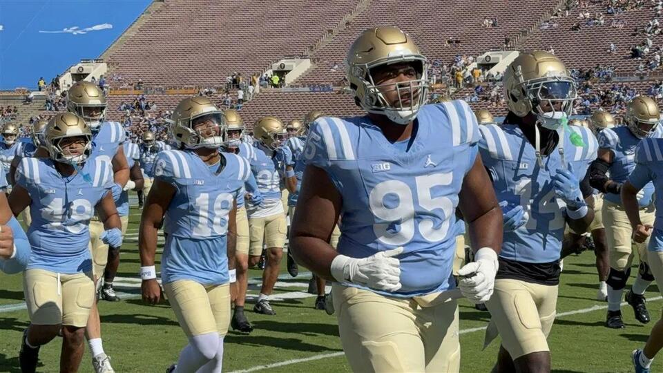 Live Updates: No. 9 UCLA Bruins 14, Michigan State Spartans 7 - Halftime