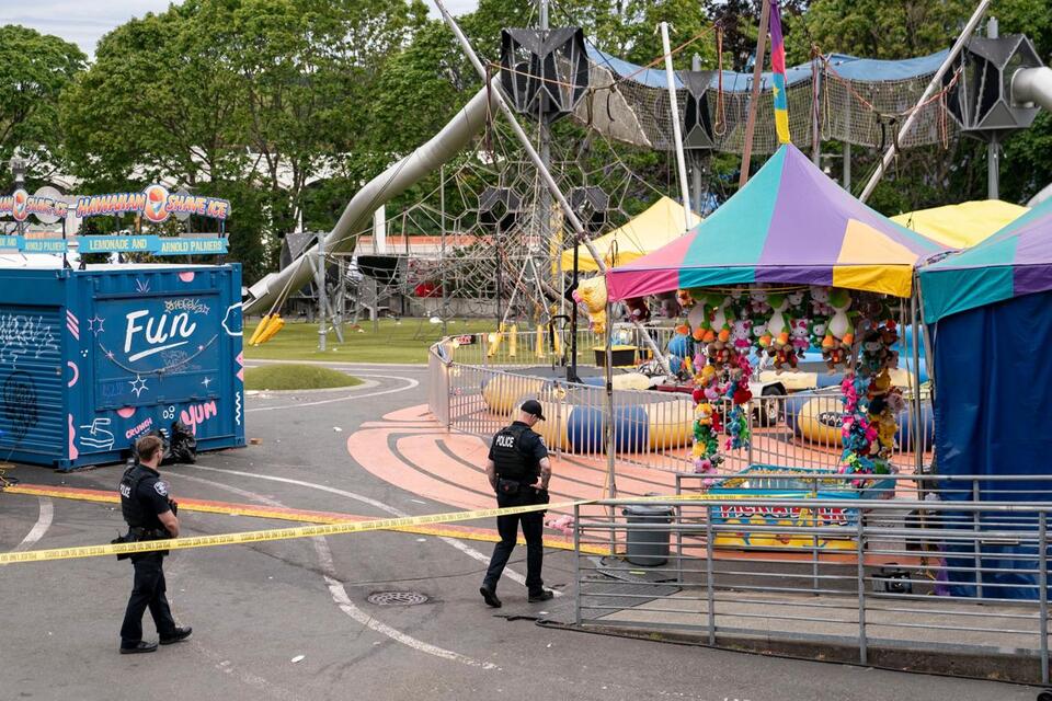 old boy arrested, second suspect sought in Seattle shooting that left 3 dead