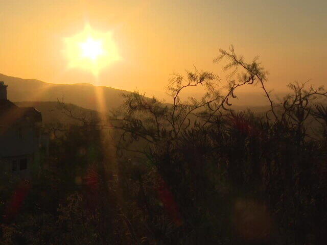 As extreme heat arrives, YANA program helps residents stay safe - NewsBreak