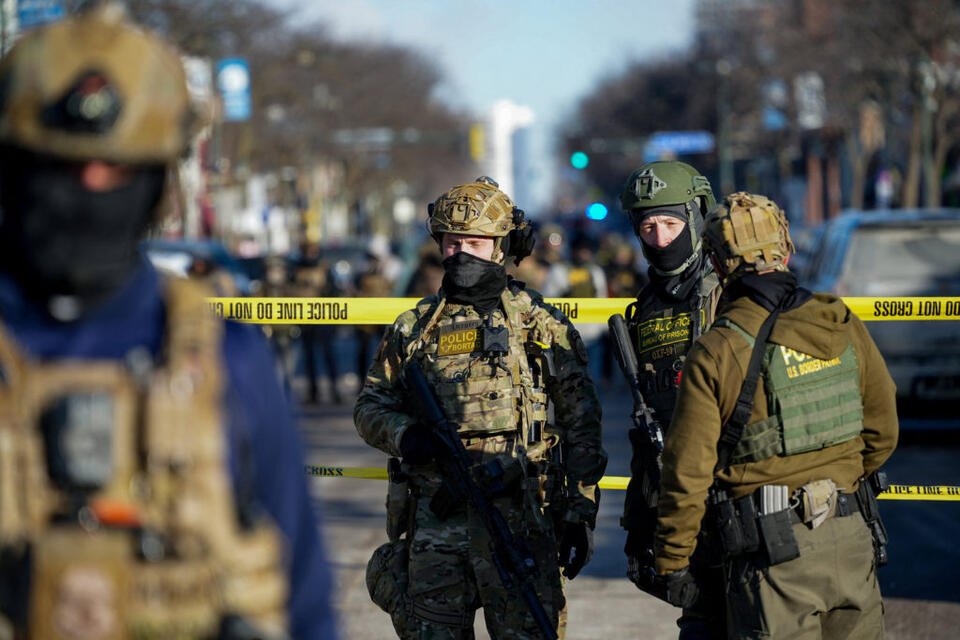 Man shot by federal officers during Minneapolis immigration crackdown ...