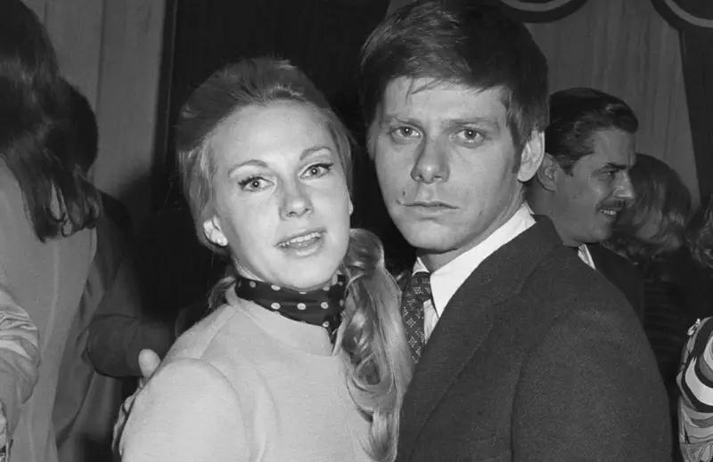Does E. J. Peaker have kids? Family explored after ‘Hello, Dolly!’ star’s death at 82