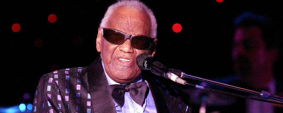 Born on This Day in 1930, the Legendary Singer Who Broke Racial ...
