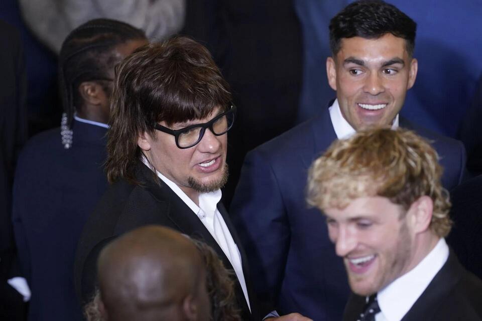 Is Theo Von sober? Struggles explored as comedian falls at Trump's ...
