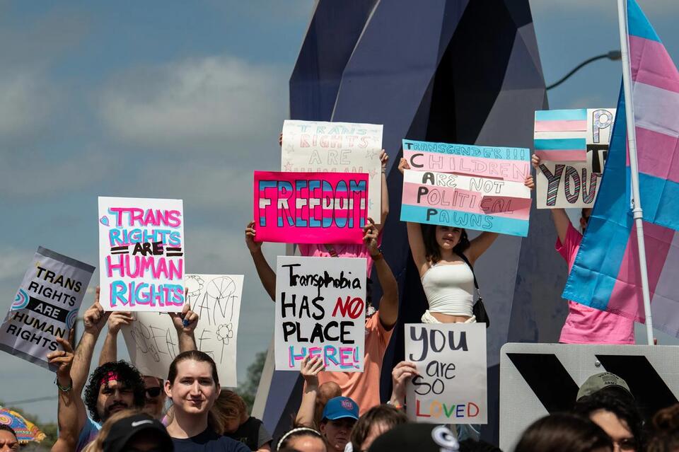 Texas transgender rights group says it didn’t send texts that prompted ...