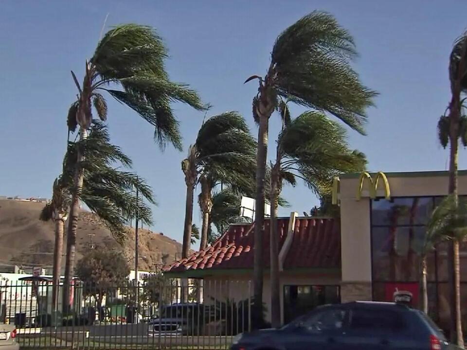 Santa Ana winds ignite red flag warnings, fire concerns for Southern