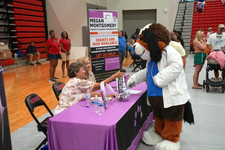 Residents learn about local medical services at 9th Alabaster Health Fair