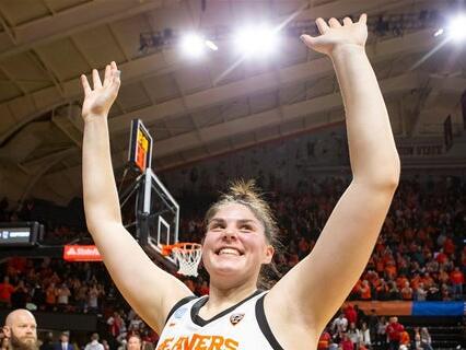 COMMIT: OU Women's basketball lands top transfer, 6-foot-4 Raegan Beers