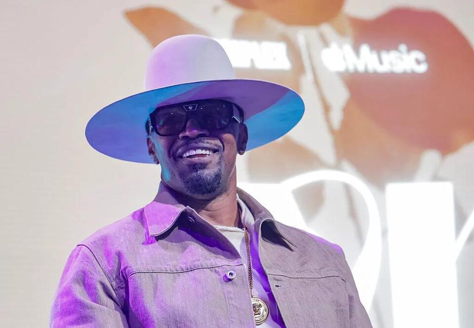 Jamie Foxx's Fave Song? Viral Moments of the Singer Jamming to This Hit ...