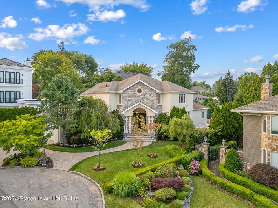 Staten Island Home of the Week Explore this 2.5M Todt Hill estate