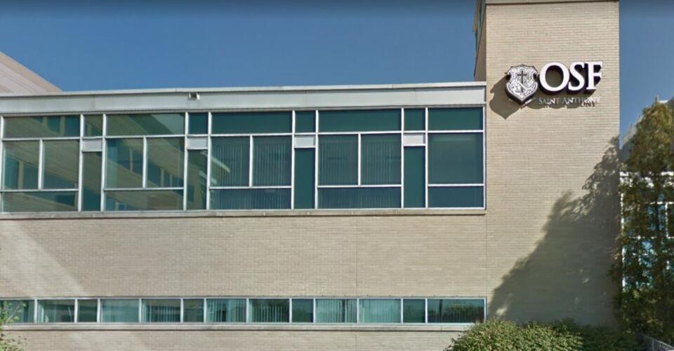'Left … to attend a meeting': Surgeons accused of leaving patients ...
