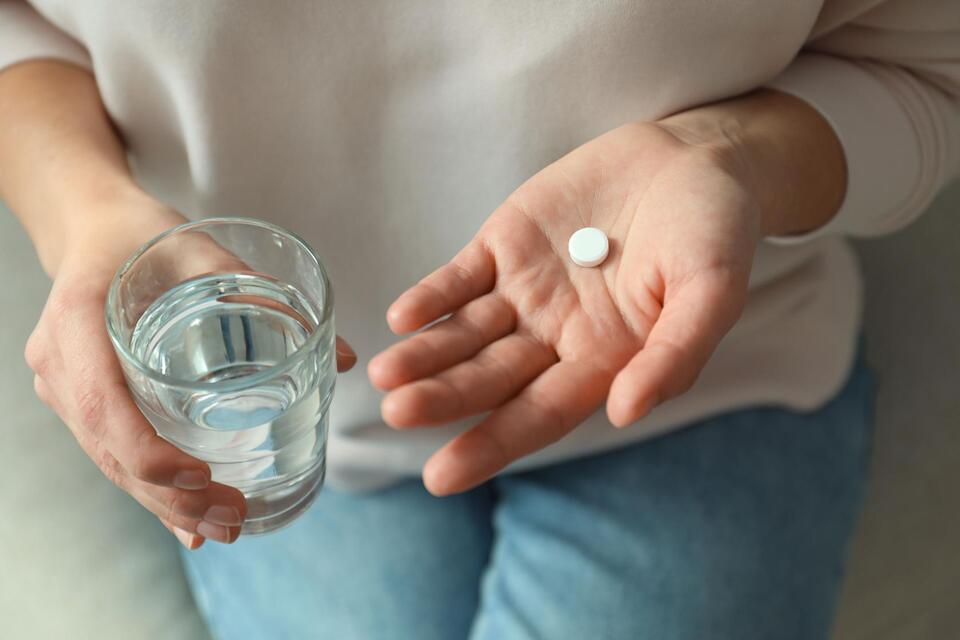 Real-World Trial Shows Oral Alitretinoin Effective for Severe Hand ...