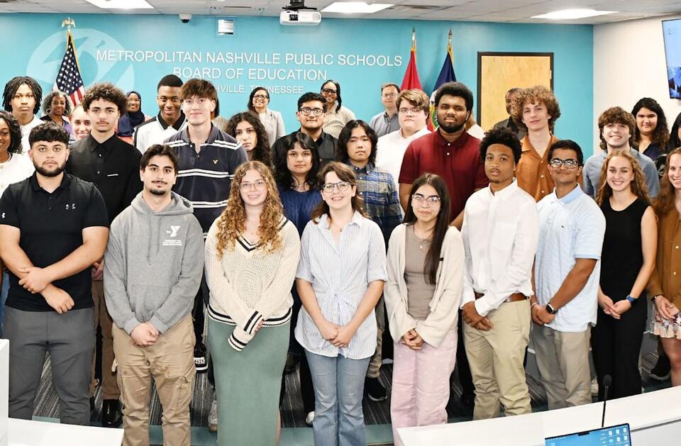 🎓 MNPS Honors Class of 2026 Valedictorians and Salutatorians - NewsBreak
