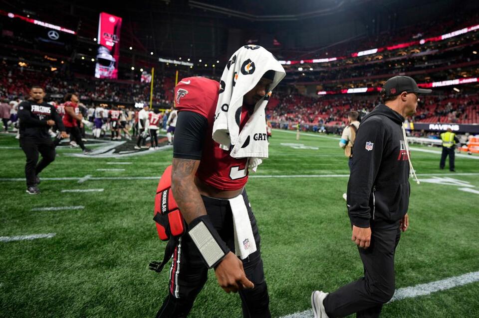 Falcons' Michael Penix Jr. sustains rib injury in 4th quarter in OT ...