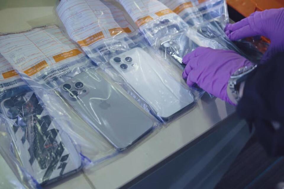 Police intercept international phone-smuggling ring after 40,000 ...