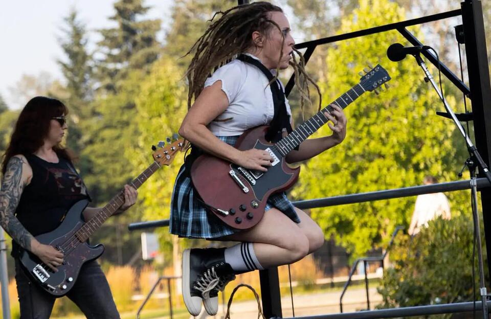 Hell's Belles rocks Kent's Morrill Meadows Park