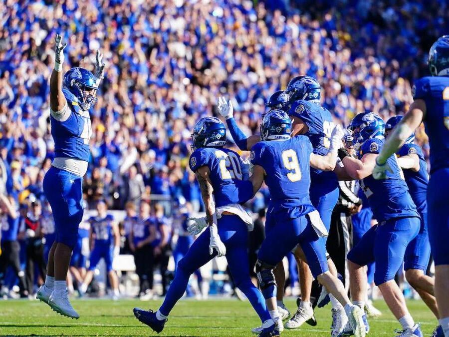 South Dakota State vs. Montana score Jackrabbits cruise to second