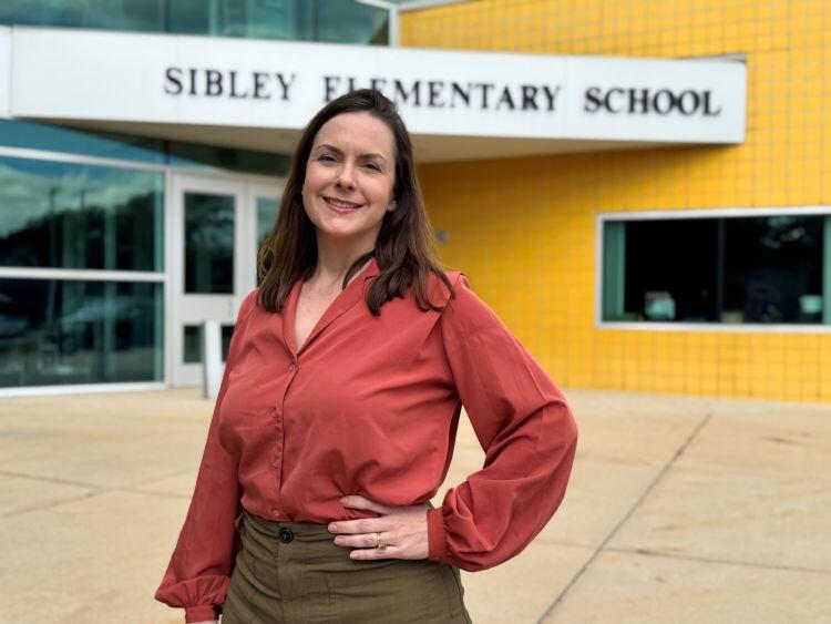 Community-minded principal brings ‘No Scrubs’ attitude to new role