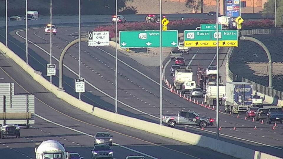 Loop 202 Red Mountain Freeway closed after fatal crash in East Valley ...