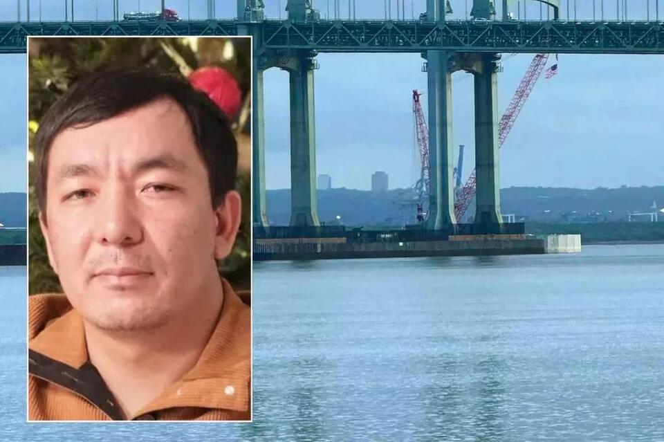 Body of driver identified after crashing off Delaware River bridge into ...
