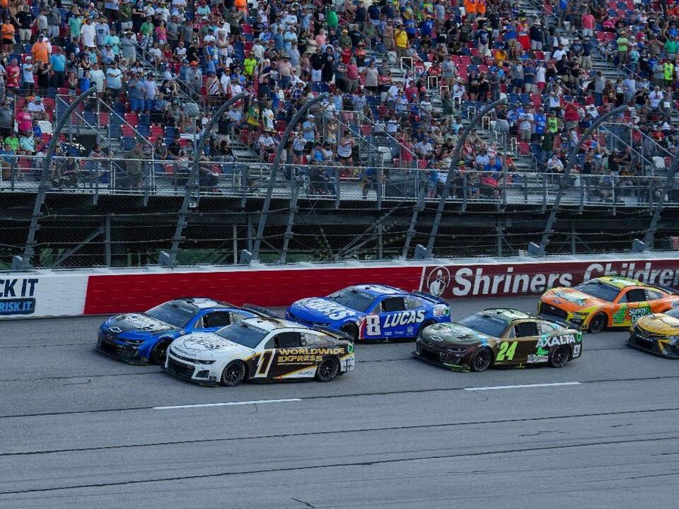 2024 Darlington NASCAR odds, lineup, predictions, time Model reveals