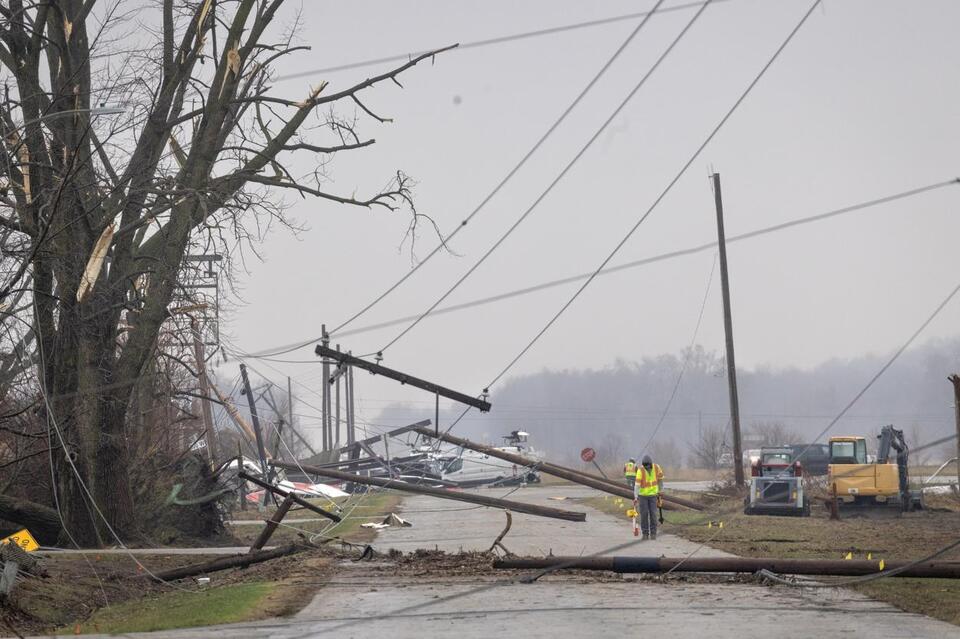 Wild Winds Knock Out Power To Thousands In Western New York - NewsBreak