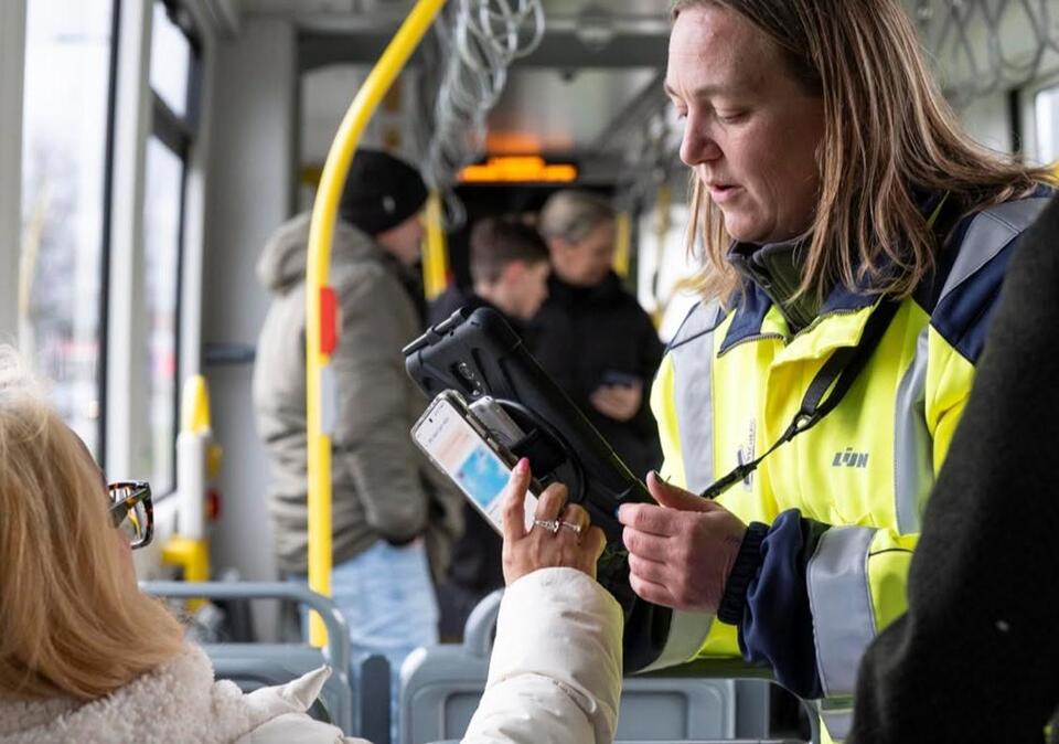 De Lijn still has €8 million in uncollected fines outstanding - NewsBreak