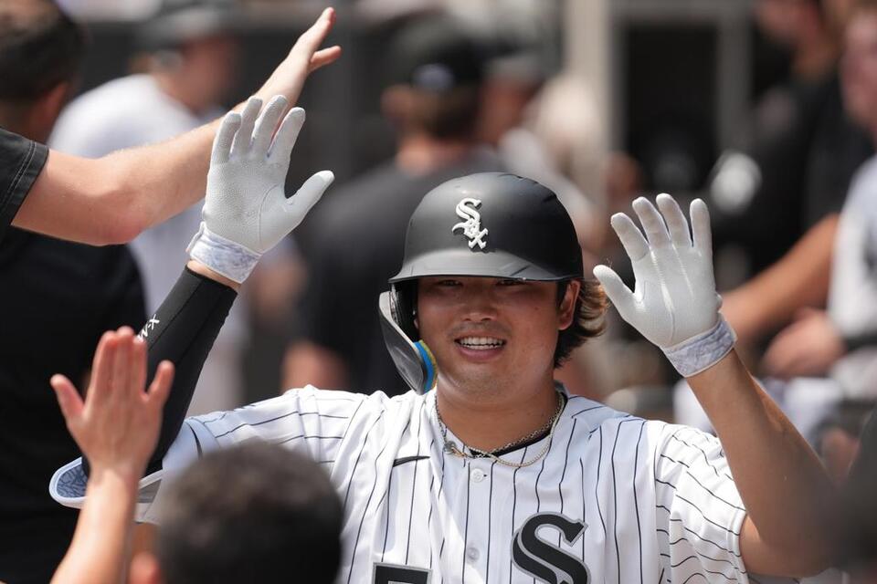 🔥 “Munetaka Murakami Got His Baseball Gene From Mom” – Fans React After White Sox Rookie’s Parents Go Viral With First Pitch Vs Astros
