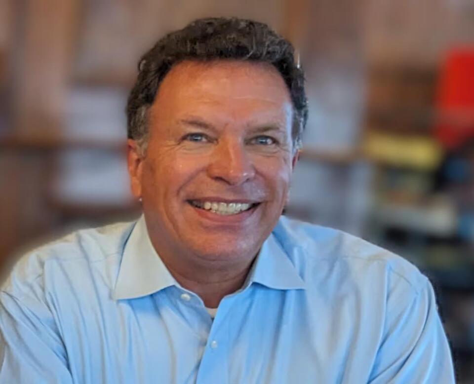 Celebrating Ron Hearst: Ron welcomes new KY3 Chief Meteorologist Brett ...