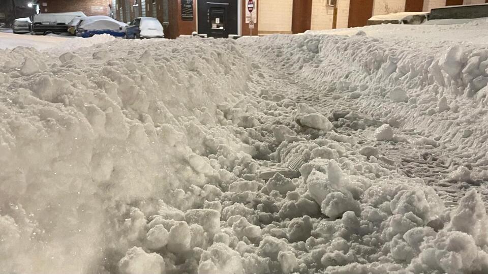 Near-record snowfall on Kansas City during New Year Blizzard - NewsBreak
